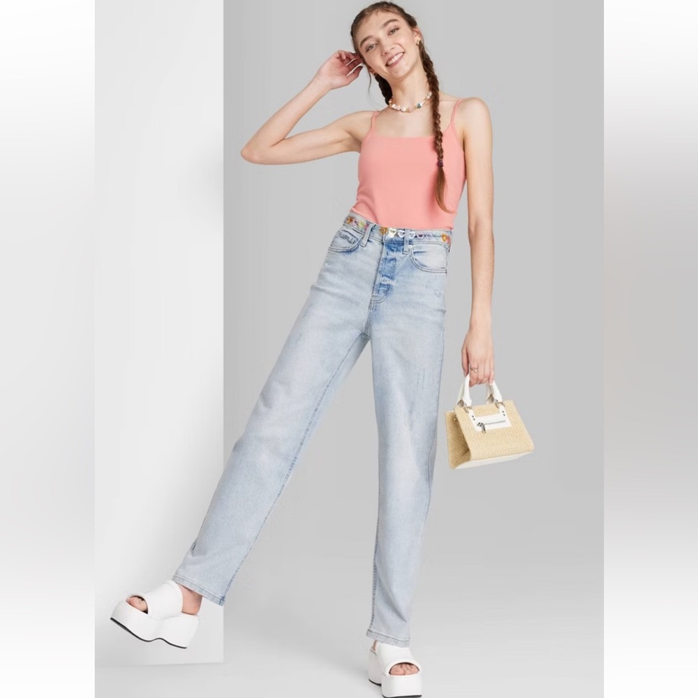 Women's Super-High Rise Distressed Straight Jeans Light Wash Size 16